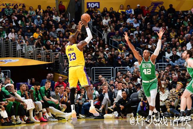 詹姆斯20+14+6浓眉24+8 湖人大胜绿军西部第五
